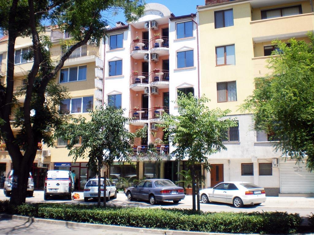 Private Rooms Trakiets Поморие Экстерьер фото